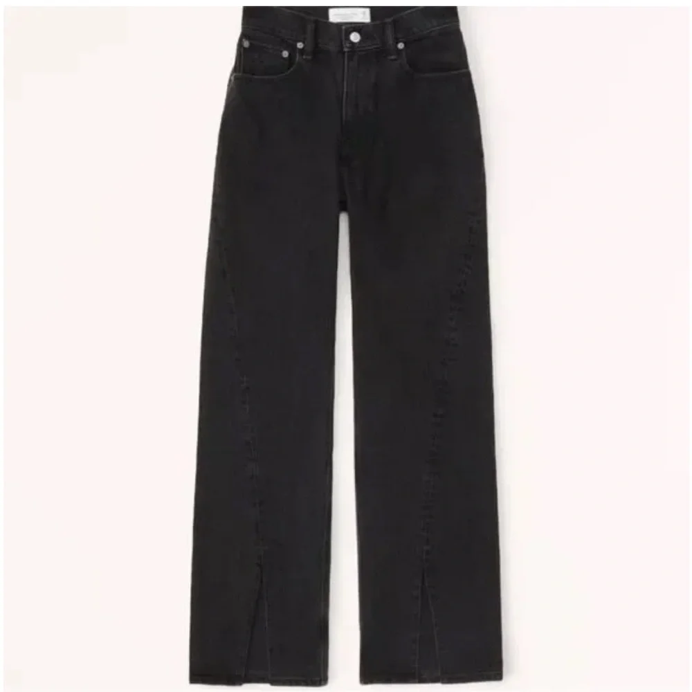 NWT Abercrombie and fitch High rise 90s relaxed jeans - Picture 2 of 8